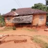 Hütten von armen Menschen in Ezeopara